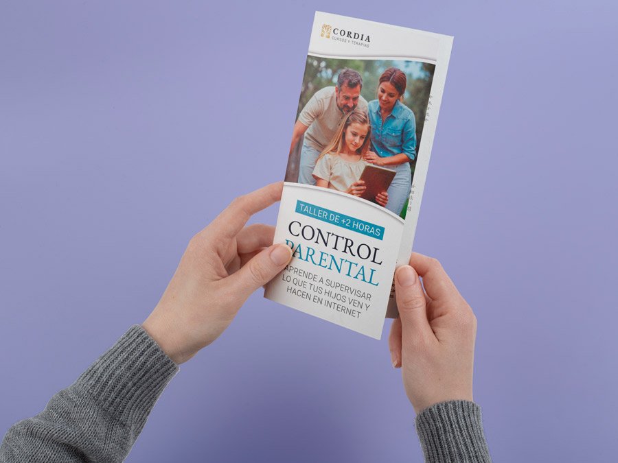 Plegable o triptico del Taller de control parental controles parentales en Cordia